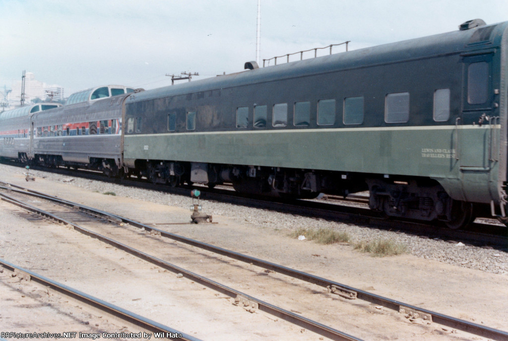 Amtrak Lunch Counter-Lounge 8352